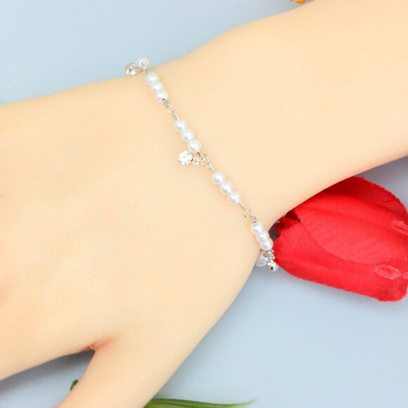 "Elegant & Trendy Bracelet, A Perfect Gift for Women, Thoughtful, EVCH1713 - Picture 10 of 10